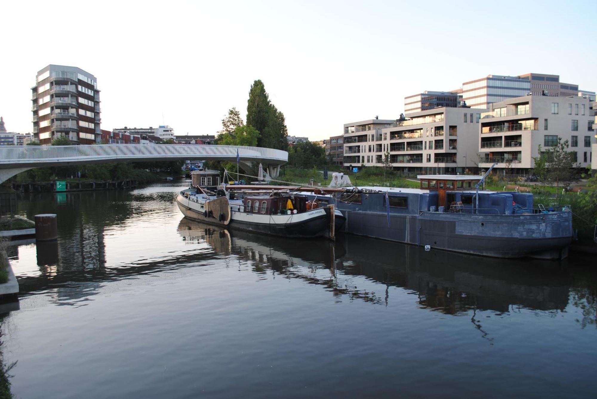 Boat & Breakfast Bellevue Hotel Ghent Exterior photo