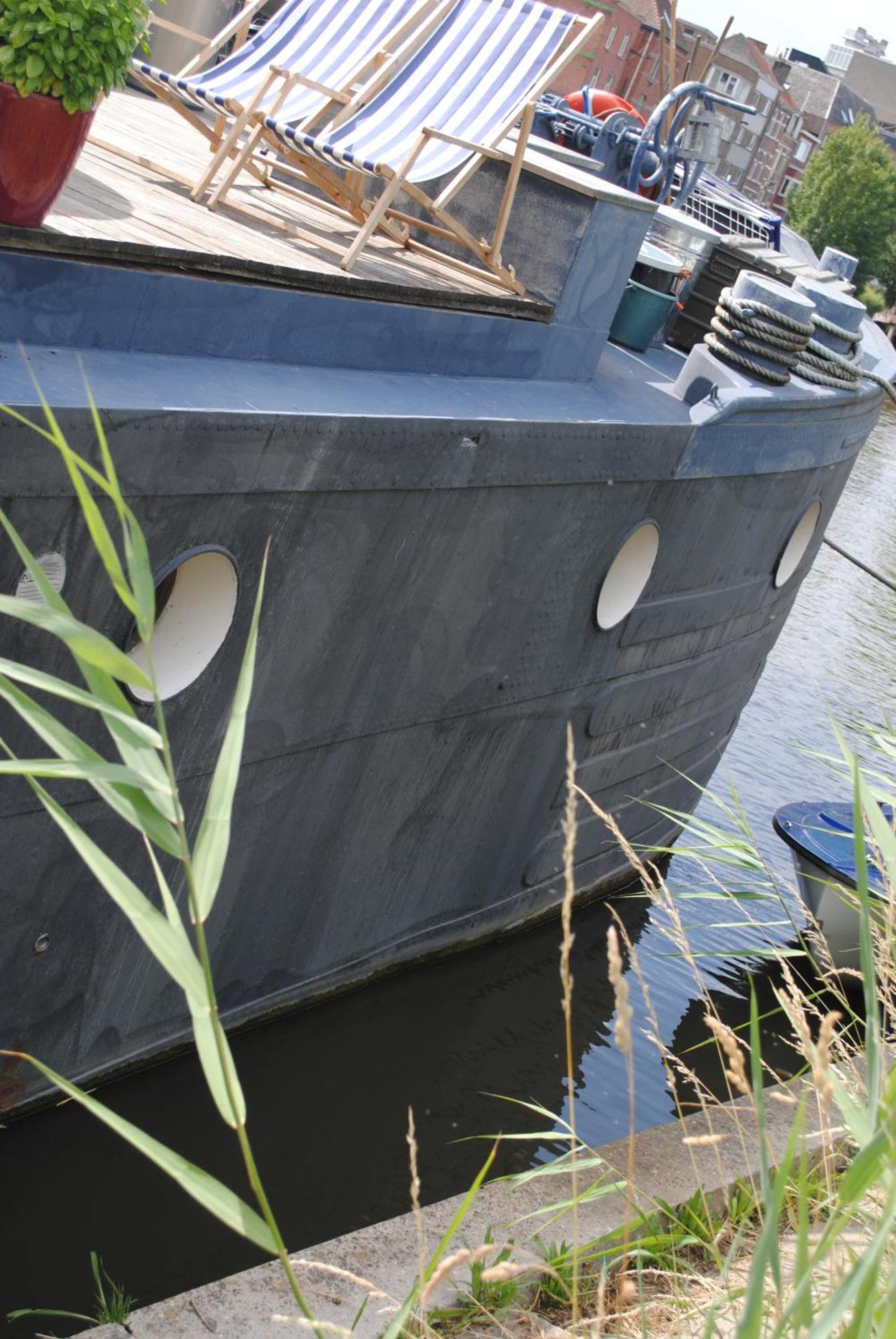 Boat & Breakfast Bellevue Hotel Ghent Exterior photo